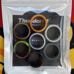 ThunderFit Mens size 8, pack of 7 silicone rings, new in packaging!!!